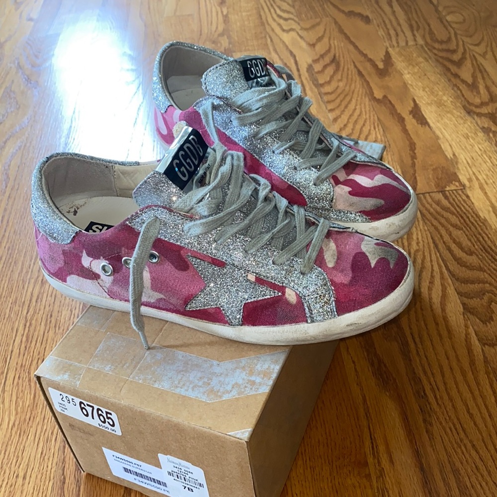 GOLDEN GOOSE SUPERSTARS
